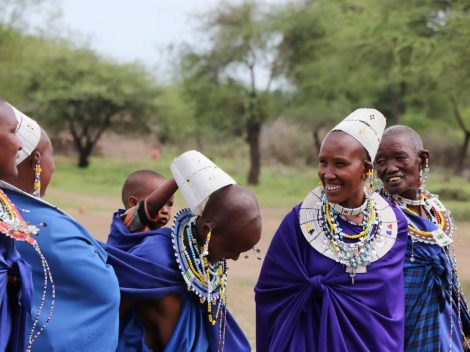 Fuoru pista in tanzania: safari autentici tra parchi sconosciuti e villaggi masai